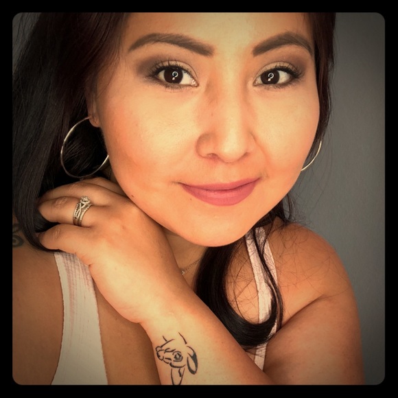 Meet the Posher Other - Meet your Posher, Latisha